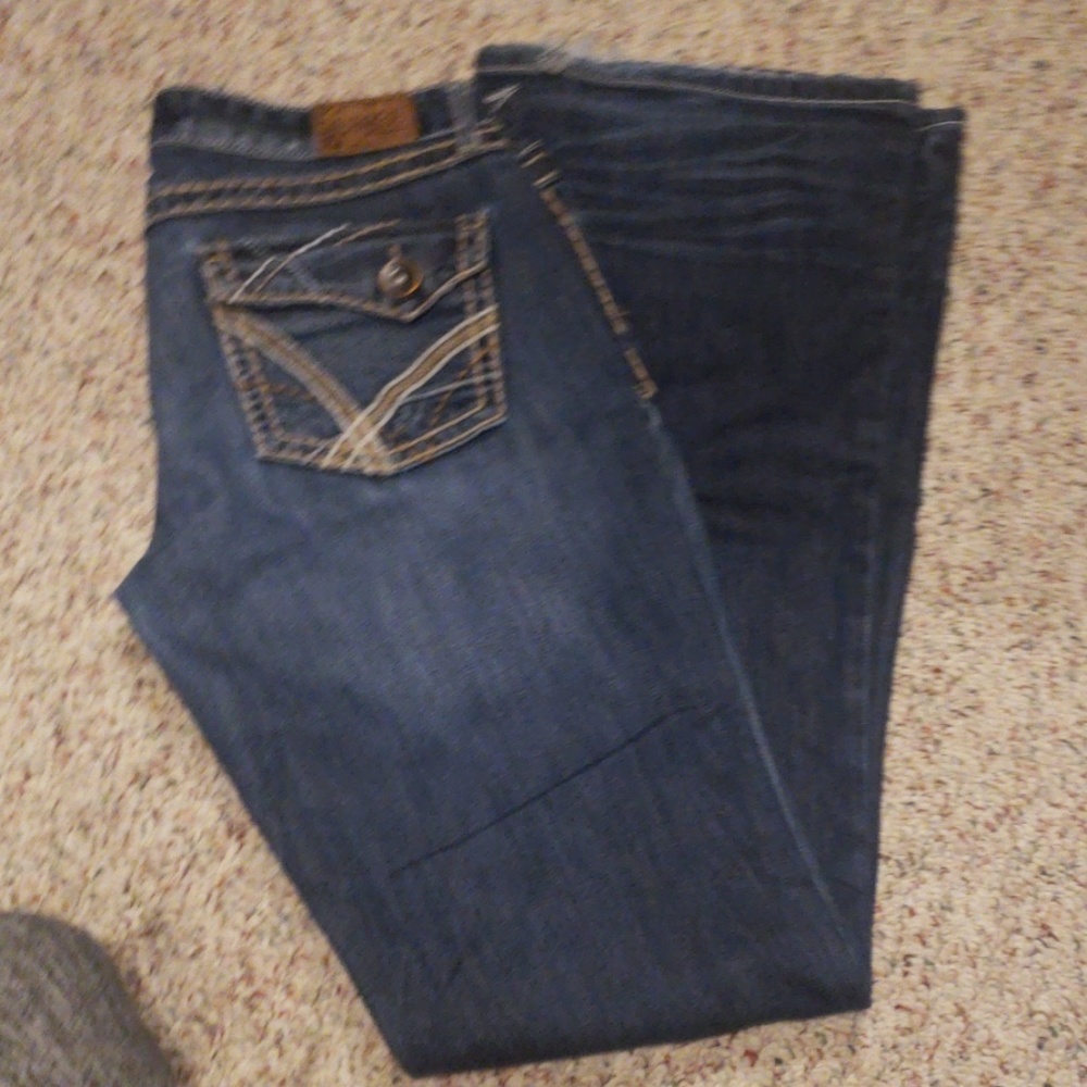 EUC BKE Jean's. size 27